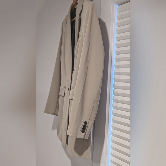 H&M size small double breasted jacket light beige - Picture 4 of 5